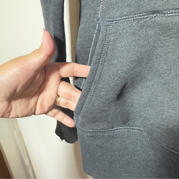 Aritzia TNA CozyAf Zipup Hoodie Gray Women Size S - Picture 6 of 10